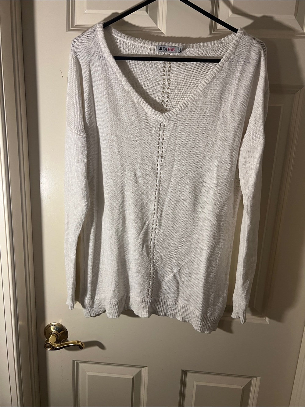 JustFab Cream V-Neck Lightweight Knit Sweater